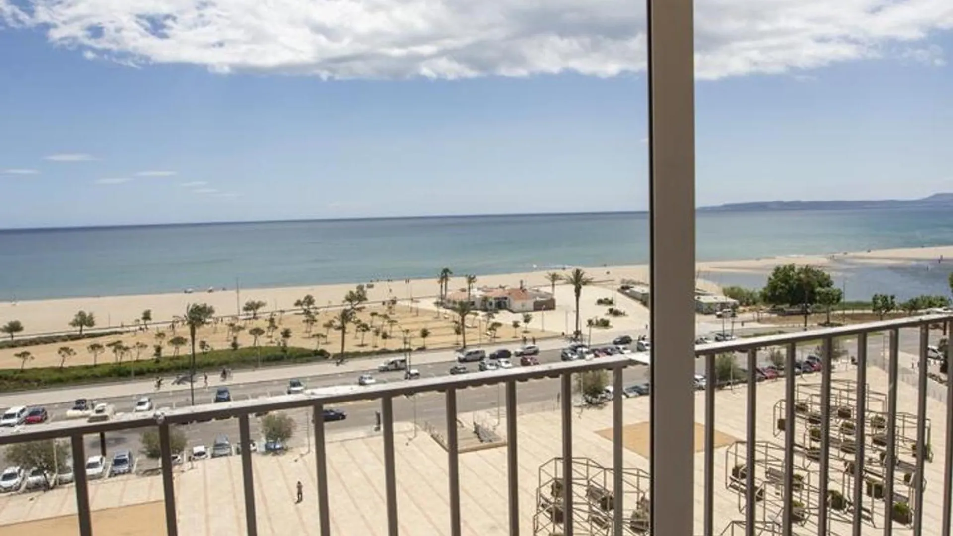Agradable Apartamento Con Vistas Al Mar - Hisp-288-40 Empuriabrava